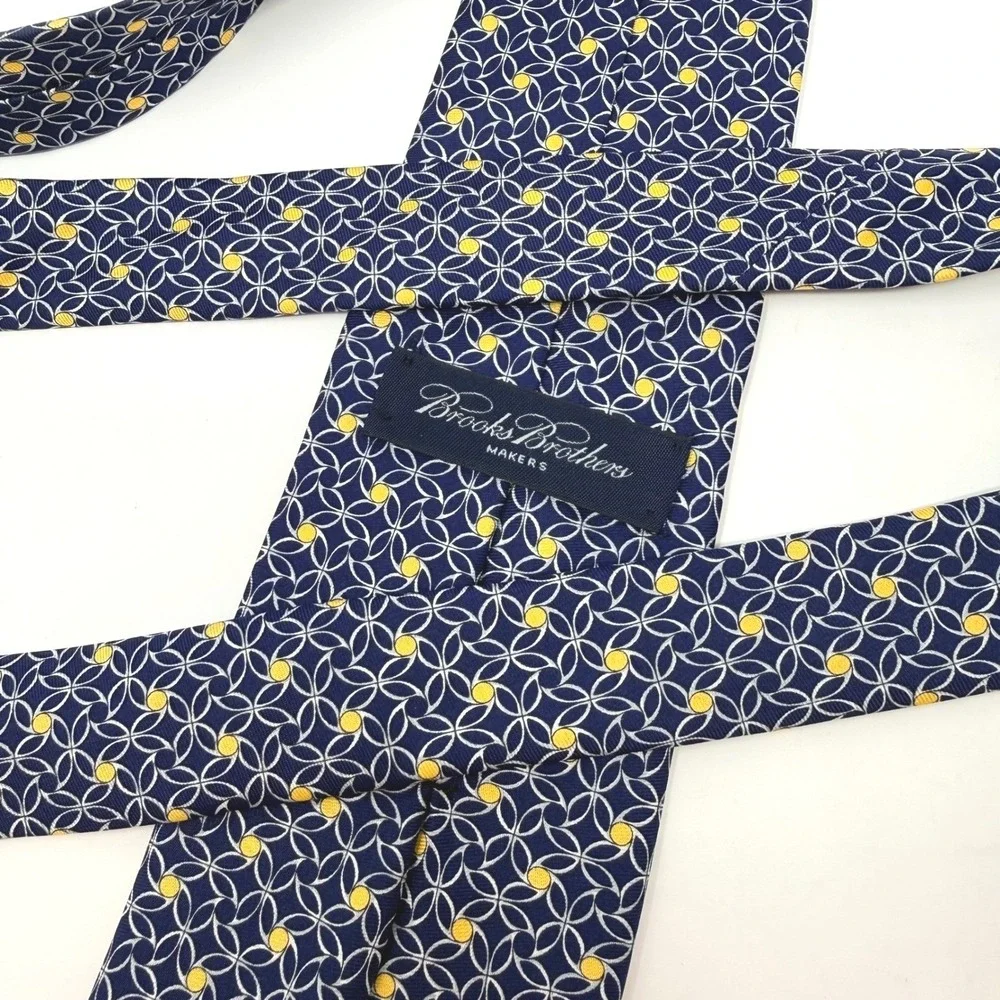 Brooks Brothers Makers Mens Navy Blue Geometric Floral Silk Tie Made in USA